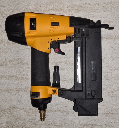 Tacker druckluft - tacker,