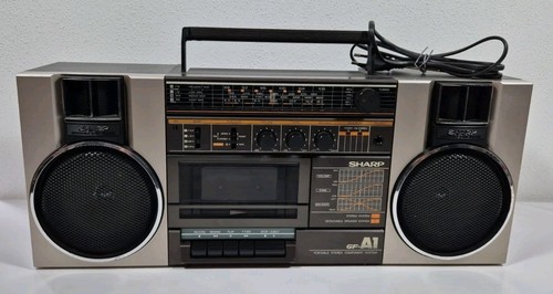 Sharp radio cassette - radio,