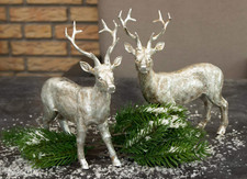 Rentier Paar Nilan stehend