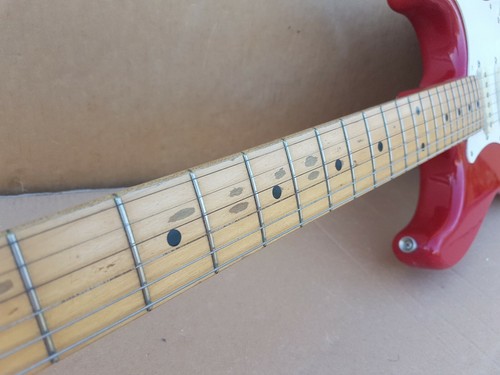 1995 squier fender - by,