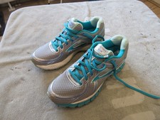 Brooks Adrenalin GTS-16