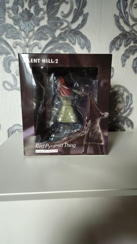 Red pyramid thing - red,