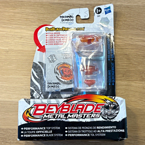 Hasbro beyblade metal - hasbro,