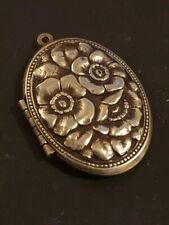 Altes Messingmedaillon mit