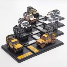 1:64 Land Rover Defender 110