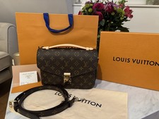 LOUIS VUITTON Pochette Métis