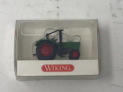 Wiking 890 traktor - 29,