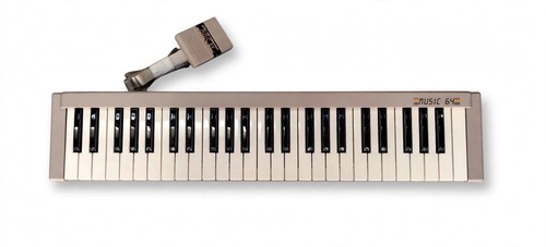 Commodore novel keyboard - novel,