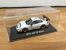 Minichamps Porsche 911 GT3 Cup SACHS 2008 No. 522 von 555 1:43 in Acrylvitrine