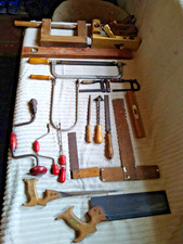 Konvolut alte Handwerkzeuge Leder Holz Schuster Sattler Bohrer Hobel usw...
