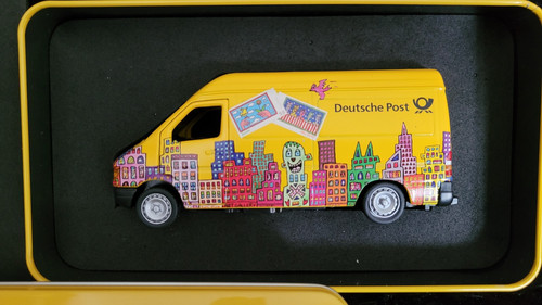 James rizzi postauto in - james,