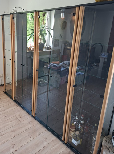 Moderne glasvitrine aus - moderne,