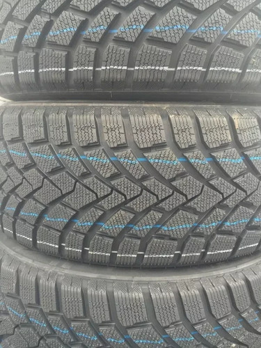 Winterreifen 225 r18 - 4x,
