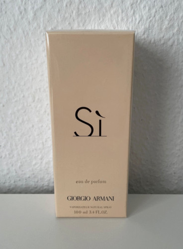 Giorgio armani eau de - si,