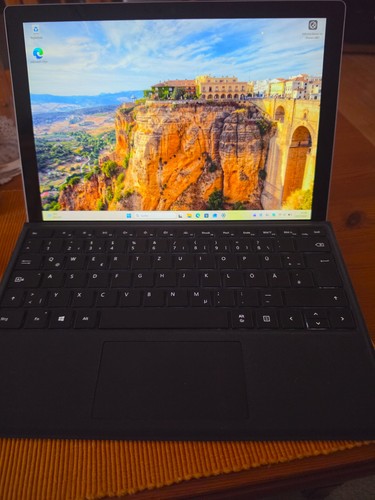 Surface pro - pro, generation)