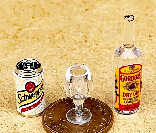Puppenstube flasche gin tonic - puppenstube,