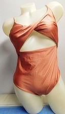 Badeanzug Gr.42 komplett gefüttert hoher Rücken