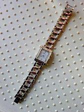 s.OLIVER Quartz Armbanduhr Damen, silberfarben mit Metallarmband aus Edelstahl