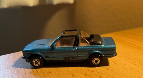 Bmw 323i cabriolet - 323i, blau