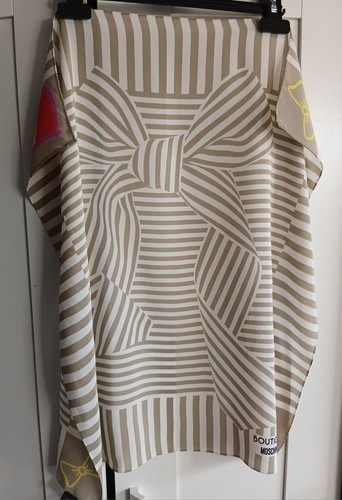 Boutique moschino seidentuch - boutique,