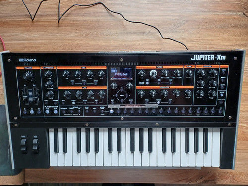 Roland jupiter synthesizer - roland, jupiter-xm