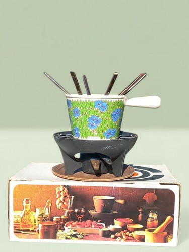 Fondueservice aus emailliertem