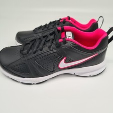 Nike Turnschuh Halbschuh Gr. 39 Schwarz Ton Logo weiß pinke Details (6 111) NEU