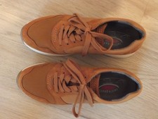 Turnschuhe Sneaker Sportlich von rollingsoft Hellbraun Goldbraun Gr. 38 wie NEU