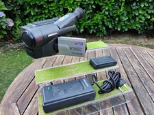 Medion HANDYCAM MD 9010 Videocamera PAL Video8 Camcorder + EQUIPMENT