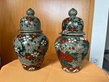 Antike Deckelvasen, Keramik, Blumendekor, asiatischer Stil, Craquele-Glasur