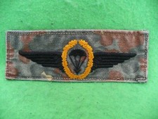 Bundeswehr Fallschirmspringerabzeichen gold auf Flecktarn Stoff