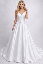 Einzelstück I HBH Brautmoden