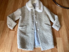 Schicke Mantel mit Kunstpelz