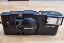 Olympus XA 2 mit D.Zuiko 2,8/35 mm und A16 Flash Vintage Analog Kamera
