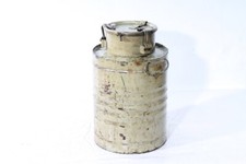 altes Fass mit Deckel