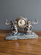 Sehr Schön Klein Tischuhr Mit