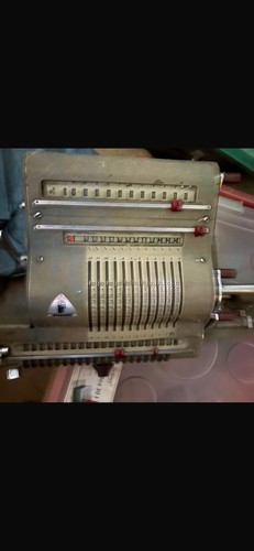 Alte antike rechenmaschine - alte,