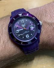 Coole Unisex ICE WATCH - dunkel lila/aubergine - zeitlos schön!