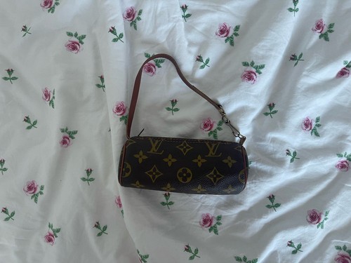 True vintage louis - true,
