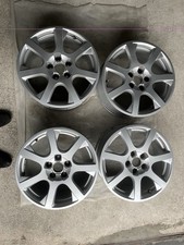 Biete 4x Alufelgen Original Audi Q5 8R An. Die Felgen Sind Im Guten Zustand .