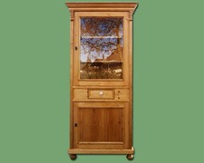 Eckvitrine, Eckschrank