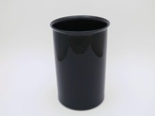 große schwarze Vase von