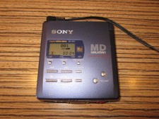 Sony R55 Minidisc Player / Recorder MD   (65) Blau