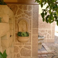 Wand Blumenkasten Brunnen Wanddekoration Pflanzkasten Löwe Figur Speier CA24