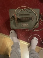 Altes Batterie Ladegerät