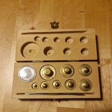 Feingewichte Holzschatulle Gewichtesatz