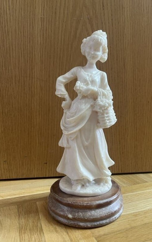 Alabaster figur weiß - alabaster,