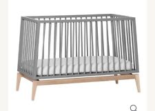 Leander Luna Babybett 120x60cm grau - Matratze - Luna Umbauset grau - zwei Laken