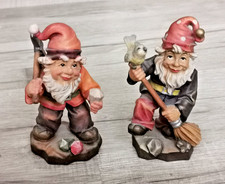 2 x Holzfigur Zwerg Hauszwerg Holzschnitzerei, bemalt Holzschnitzerei Schinner