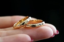 Trauring aus 18 karat - mm,